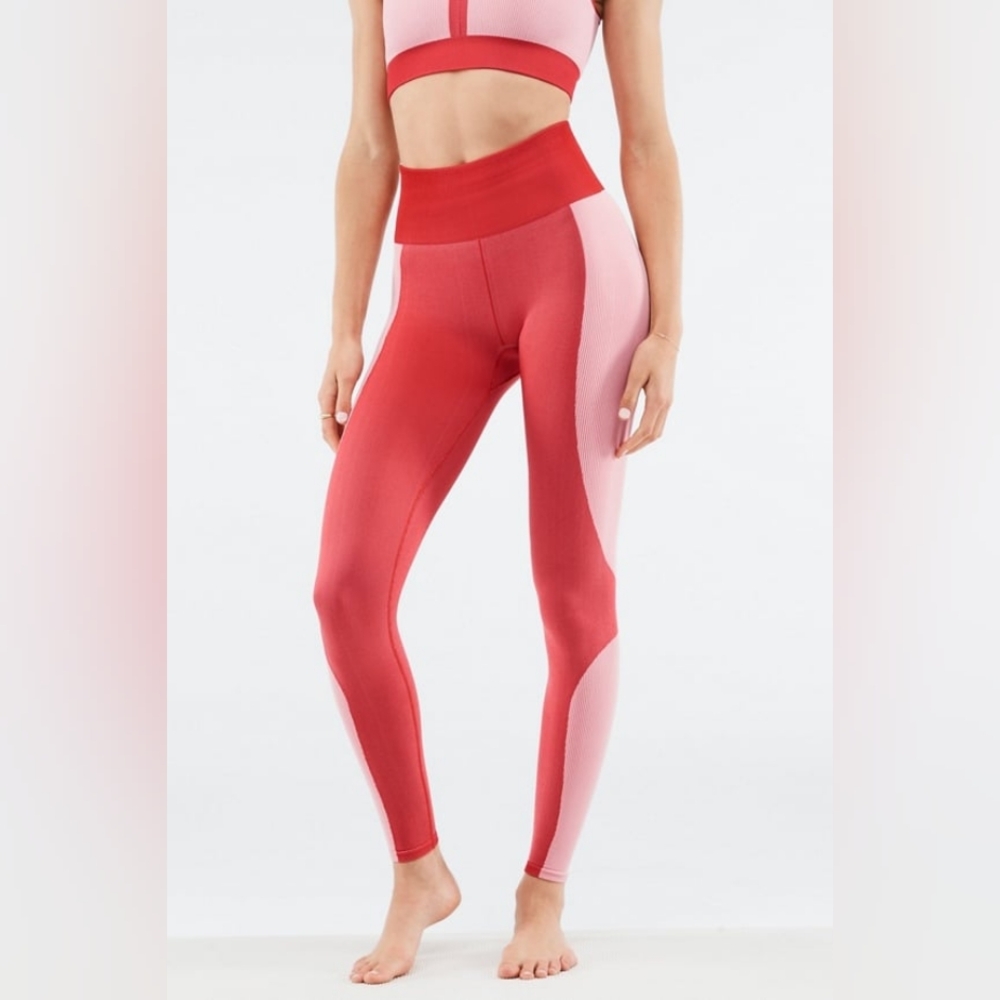 NWT Fabletics High-Wasted Seamless Ribbed Leggings